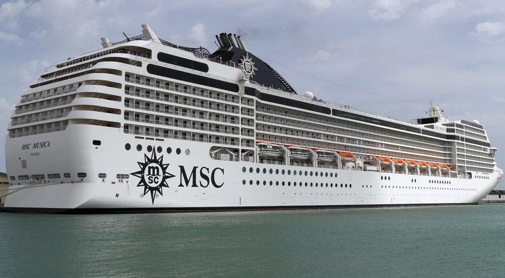 Barco MSC Musica