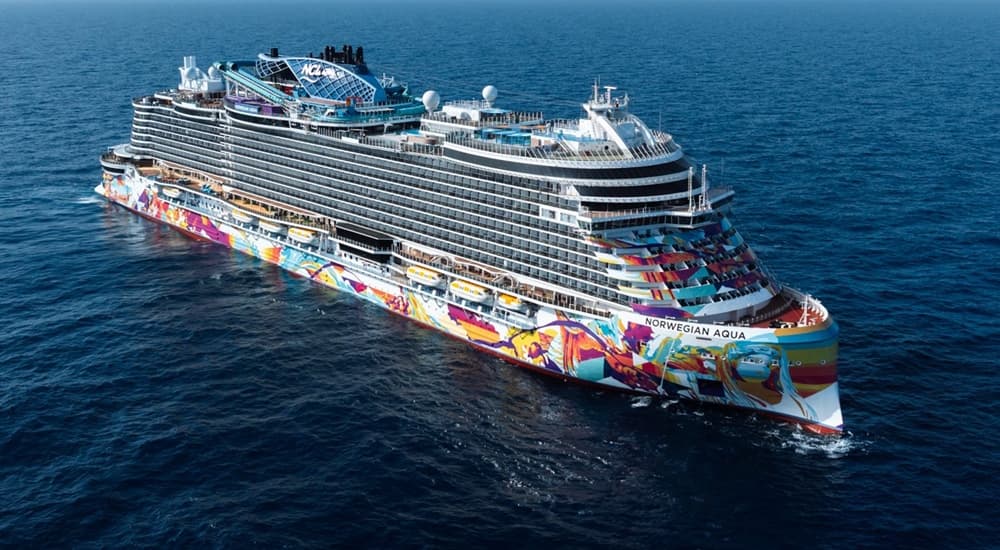 Barco Norwegian Aqua
