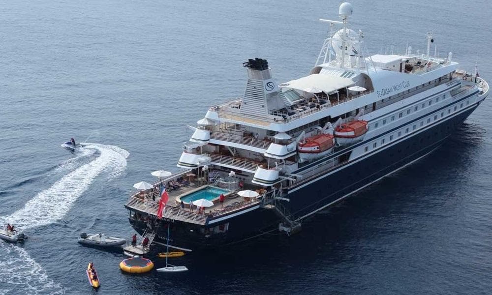 Barco SeaDream II