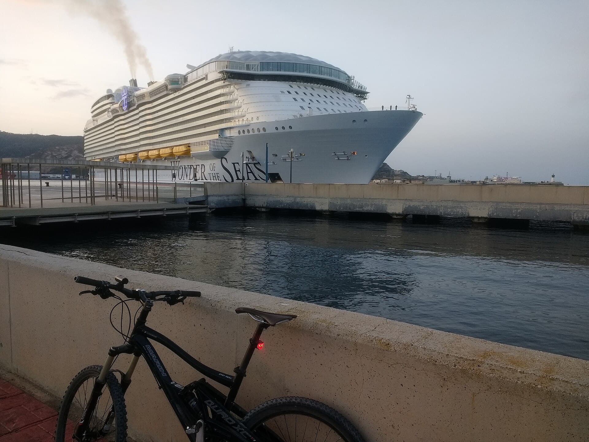Wonder of the Seas atracado en Cartagena